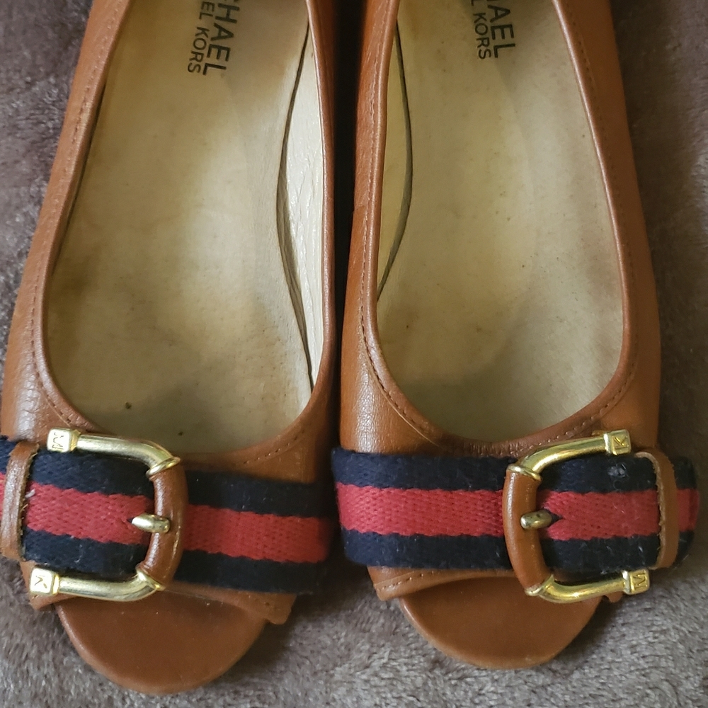 Michael Kors flats perfect for summer